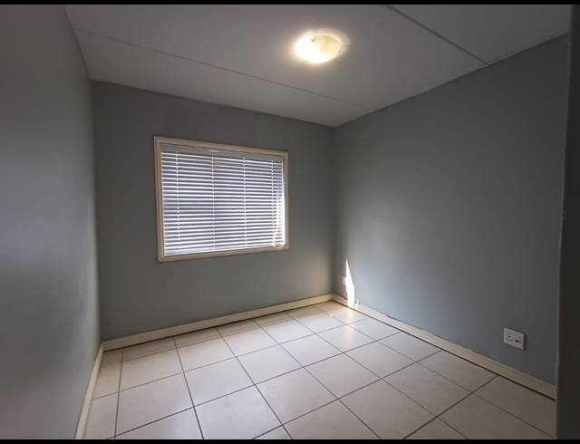 1 BEDROOM APARTMENT TO LET IN BALLITO CENTRAL